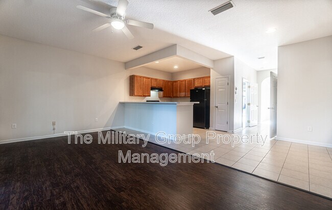 Building Photo - 710 Crystal Way