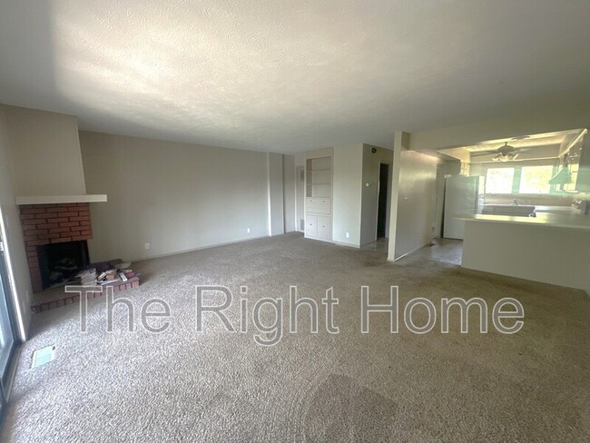 Building Photo - 5134 N 105th St