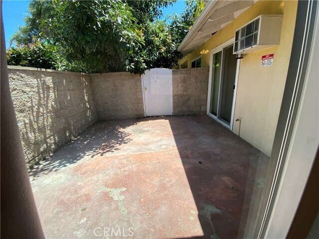 Building Photo - 7672 Amazon Dr