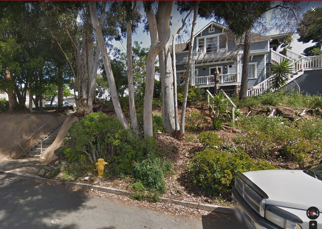 Building Photo - 2853 Hawthorn St