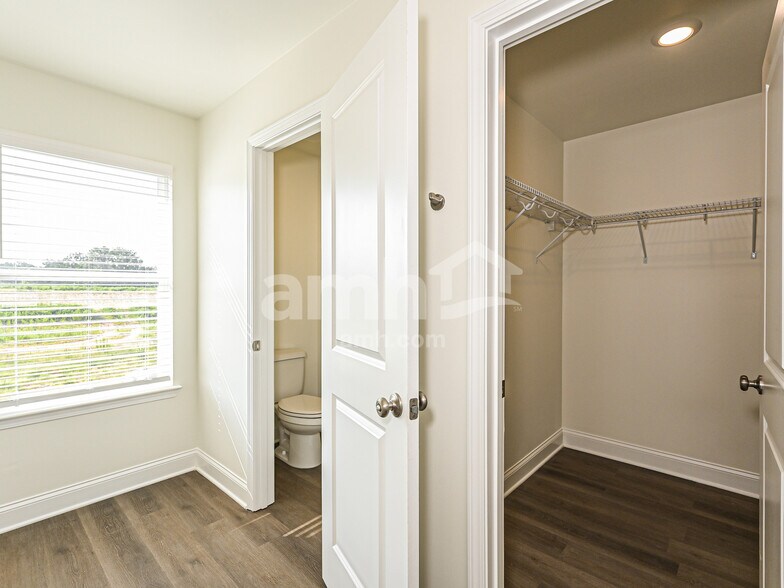 Building Photo - 3316 Emzy Dr