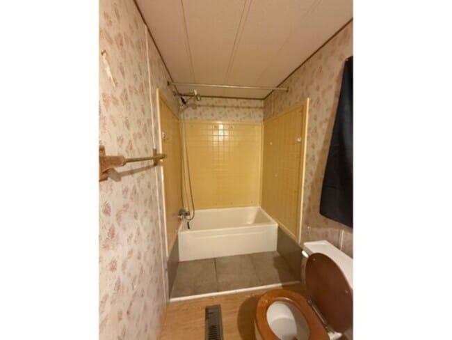 Building Photo - 2866 Pine Forest Rd