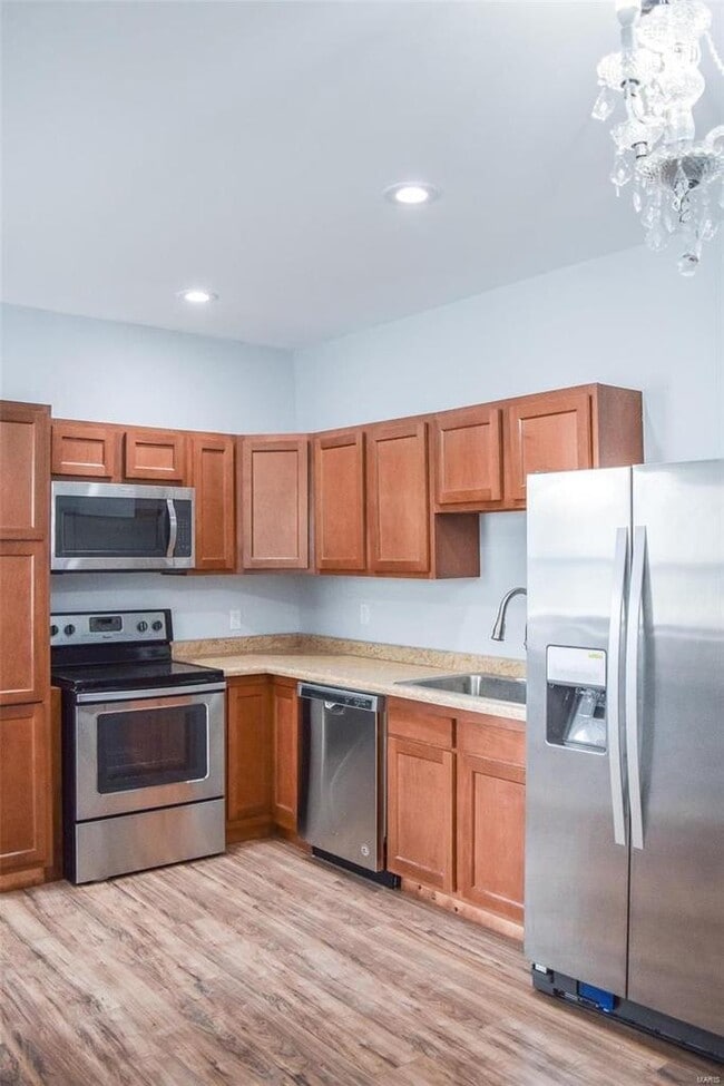 Primary Photo - Fantastic 2bd/2ba home! Let yourself in!