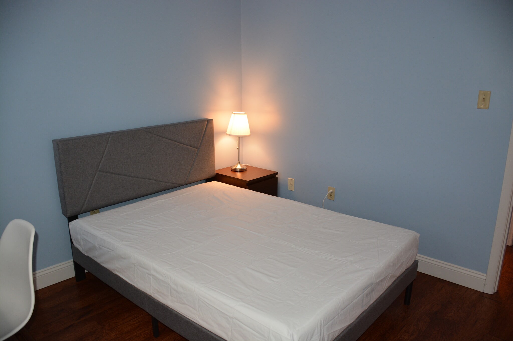 Building Photo - 3267 Niagara Sq