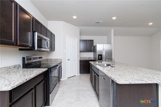 Building Photo - 1412 Rolling Thunder Dr