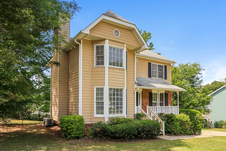 Building Photo - 2981 Sutton Dr SW