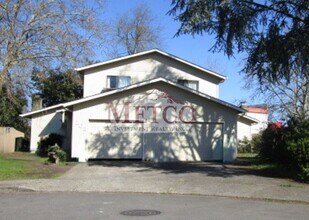 Building Photo - 21401