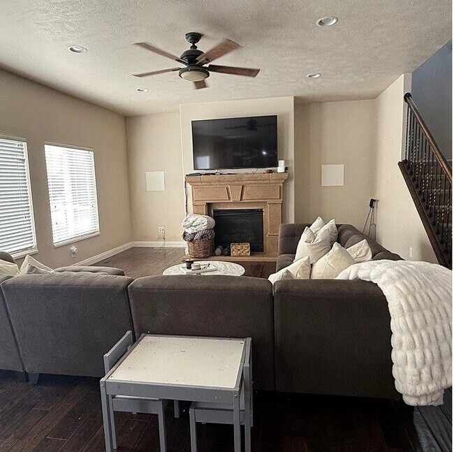 Building Photo - 13178 Woodridge Oak Cir