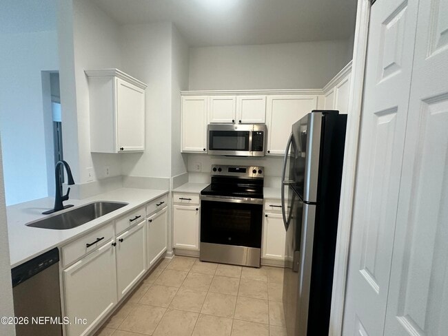 Building Photo - 8601 Beach Blvd