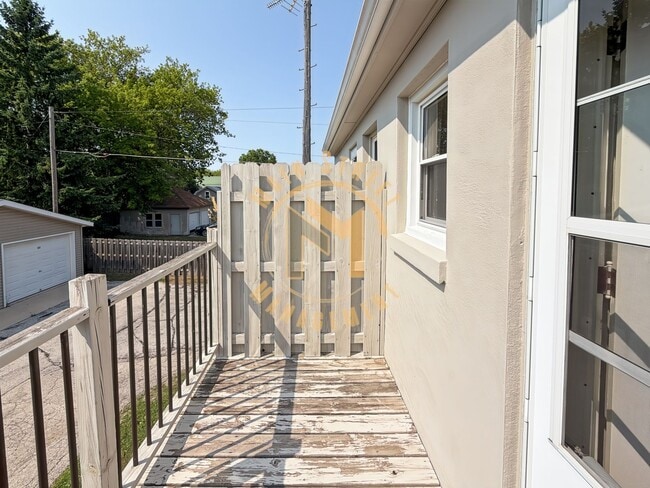 Building Photo - 1430 N 8th St