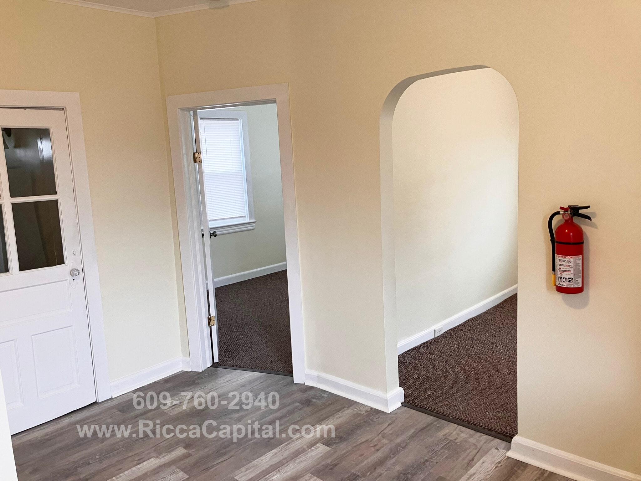 Building Photo - 308 13th St