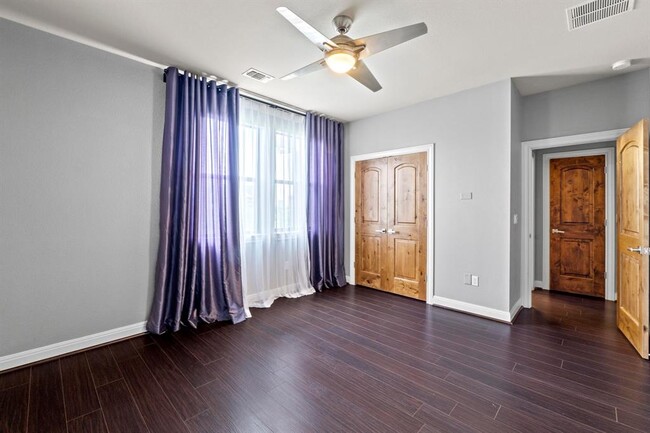 Building Photo - 4536 Berkman Dr