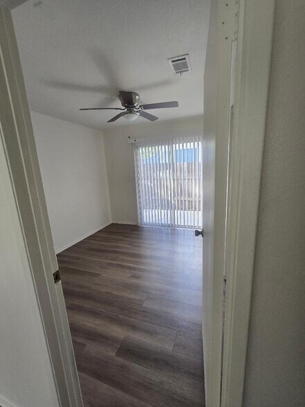 Building Photo - 4360 10th St