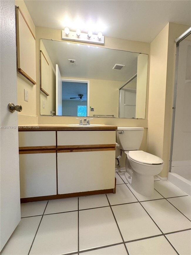 Building Photo - 3287 Coral Lake Dr