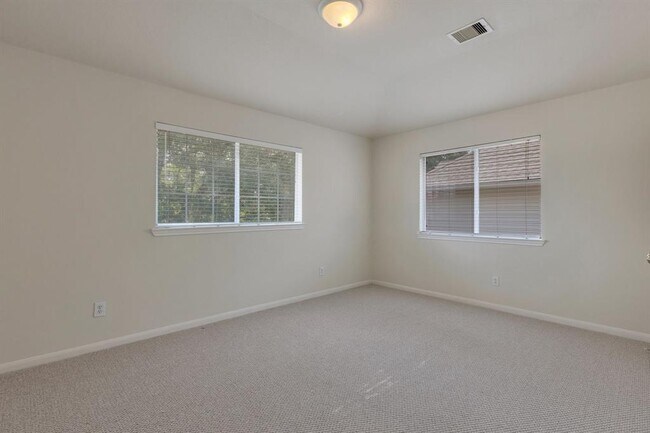 Building Photo - 2712 Park Falls Dr