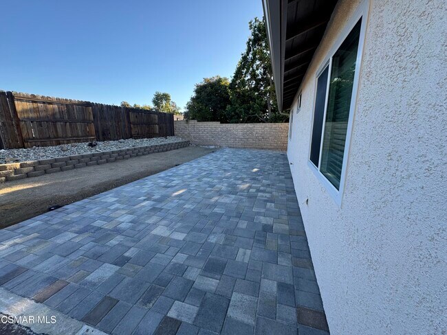 Building Photo - 14353 Loyola St