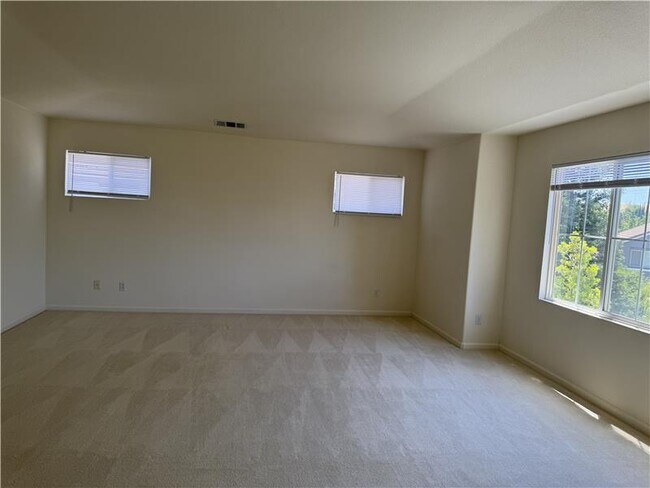 Building Photo - 4641 Palomino Way