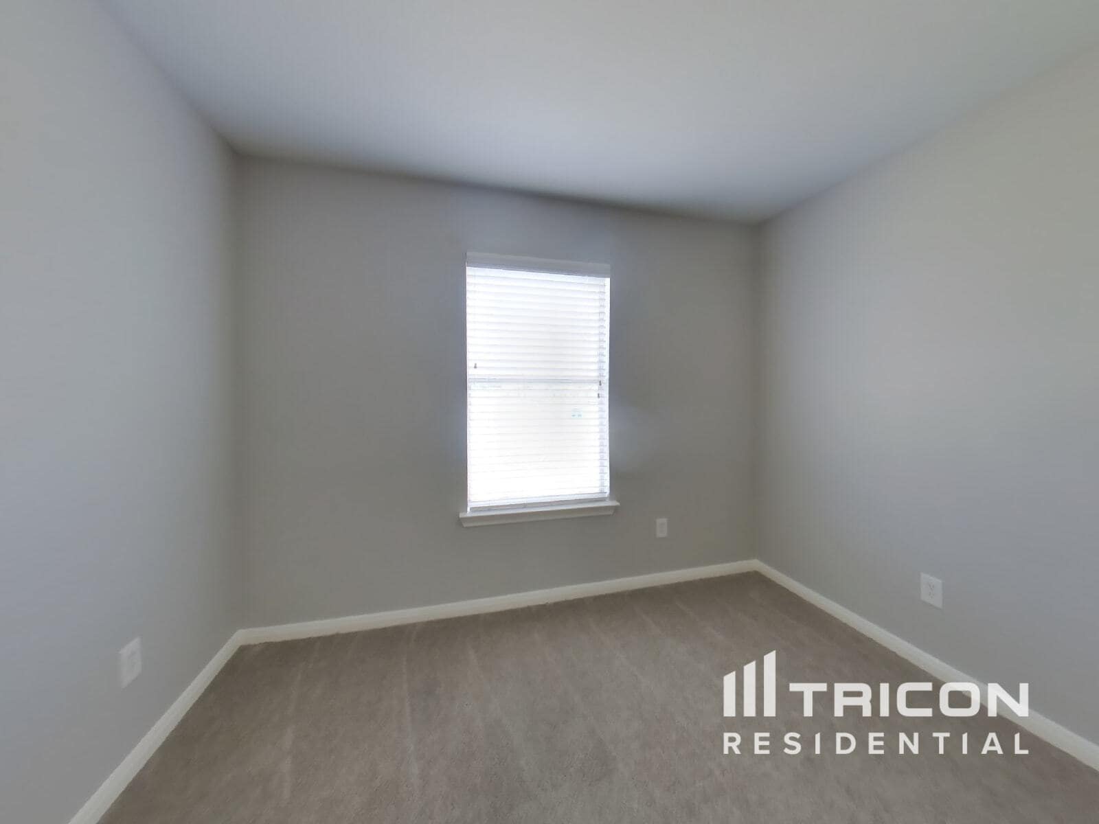 Building Photo - 5029 Hauna Ln