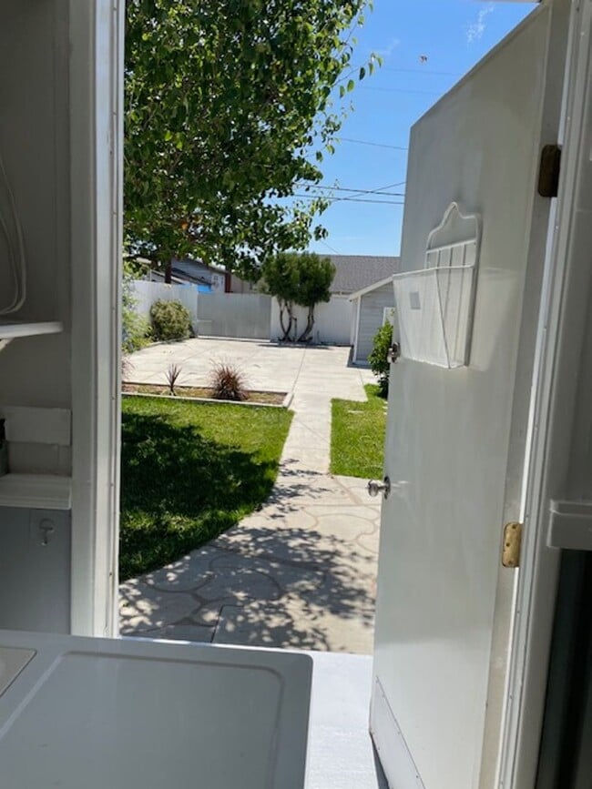 Building Photo - BREA - HISTORIC 2 BEDROOM 1 BATH $3,200