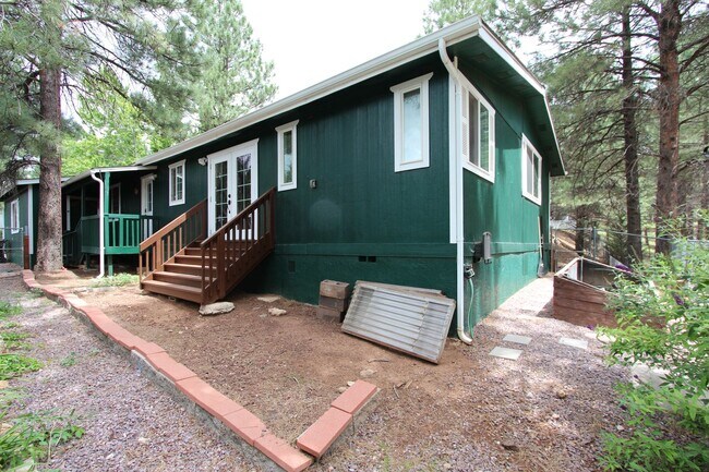 Building Photo - 95 E Camille Dr