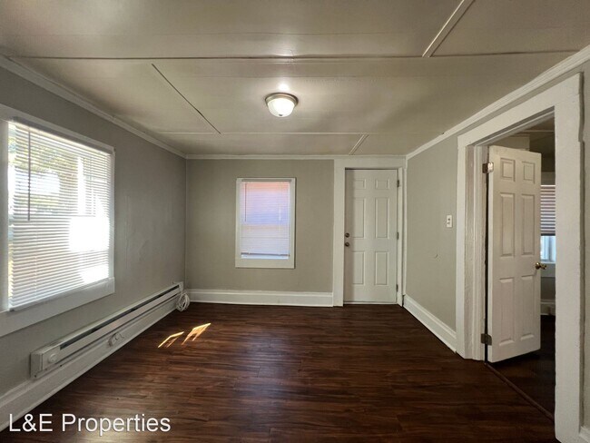 Building Photo - 2 br, 1 bath House - 2402 S. York Road