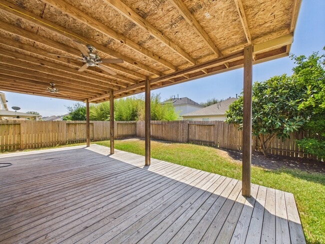 Building Photo - 3319 Apple Dale Dr