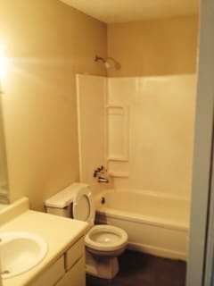 Building Photo - Charming 2 Bedroom, 2 Bath Condo available in South Charlotte!