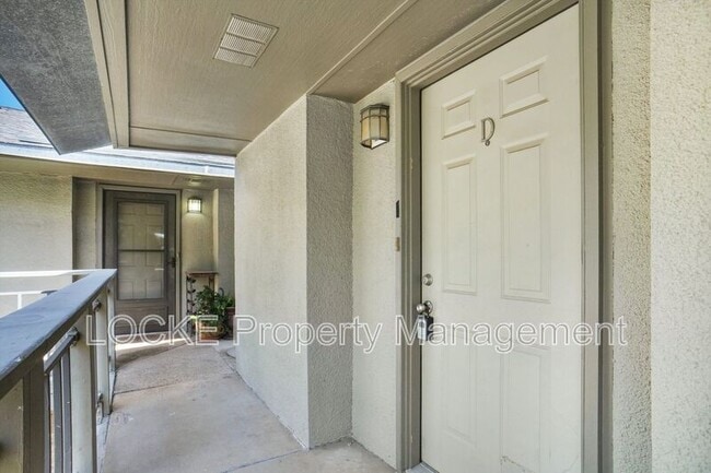 Building Photo - 4908 Byers Ave