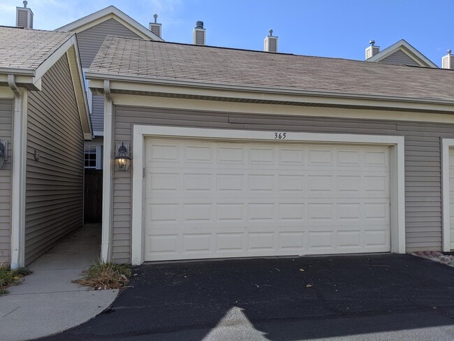 Building Photo - 365 Bradbury Ln