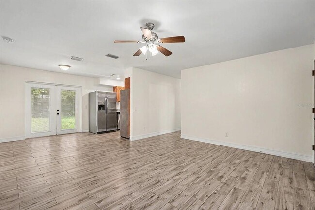 Building Photo - 5328 Lantana St