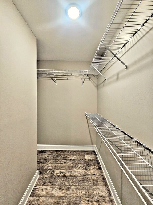 Building Photo - 717 Iron Wood Dr