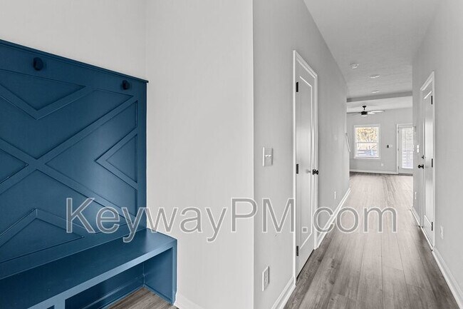 Building Photo - 847 Felix Way