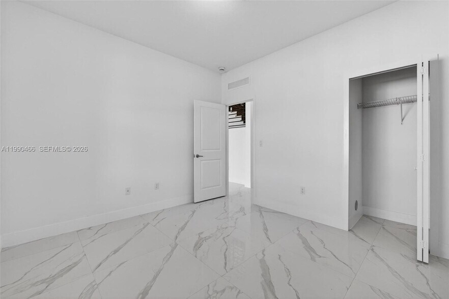 Building Photo - 15441 SW 20th Ln