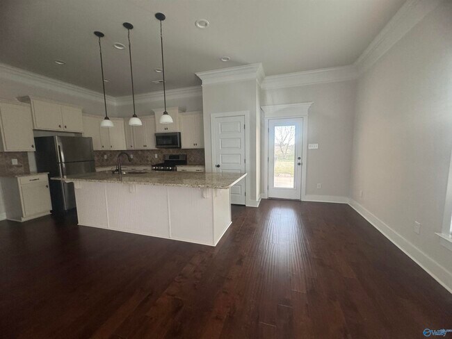 Building Photo - 117 Innocent Trl