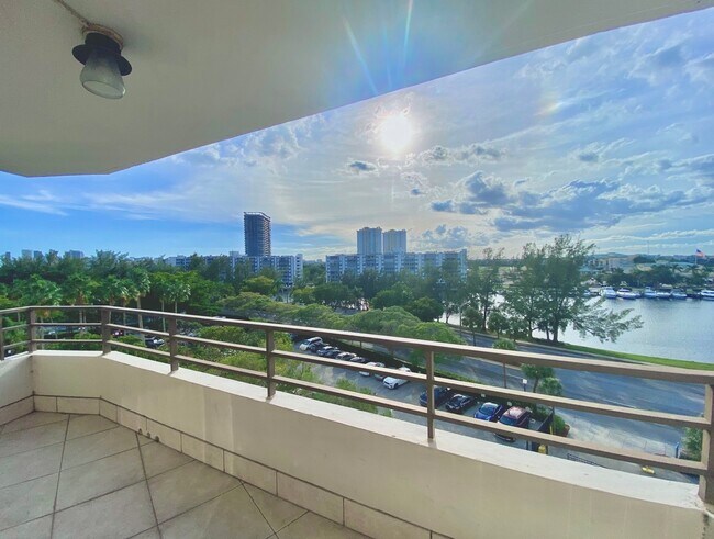 Building Photo - 500 Three Islands Blvd