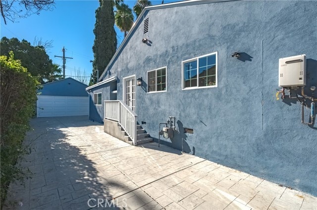 Building Photo - 20852 Kittridge St