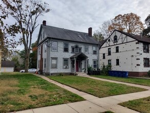 Building Photo - 347 Alden Ave