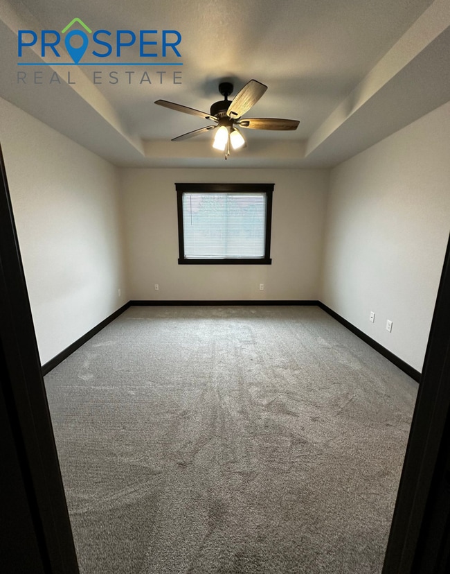 Building Photo - CA793X
