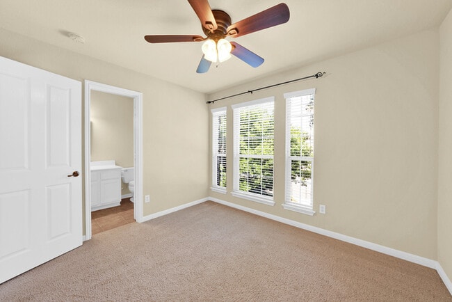Building Photo - 7608 Black Mountain Dr