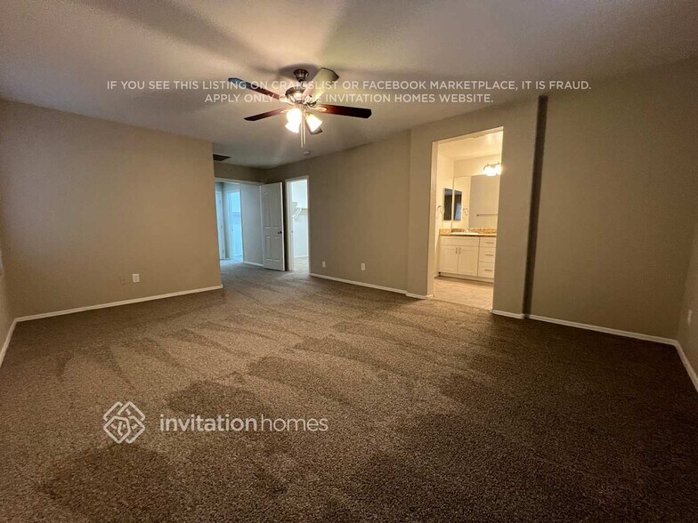 Building Photo - 5816 E Harmony Ave