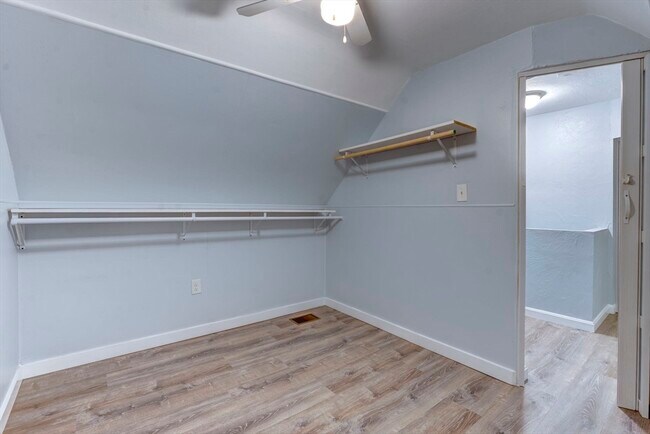 Building Photo - 46 Wyllis Ave