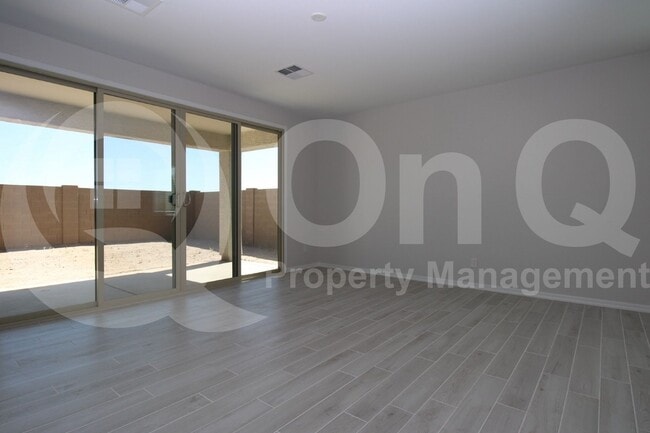 Building Photo - 1033 W Shannons Way