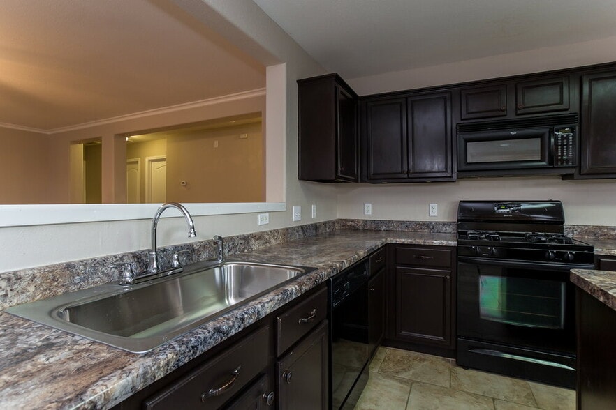 Building Photo - 29502 Legends Stone Dr