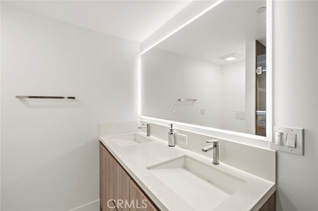 Building Photo - 200 Alta Vista Way