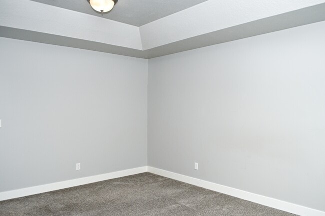 Building Photo - 2032 N 350 E