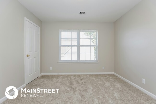 Building Photo - 1003 Montrose Dr