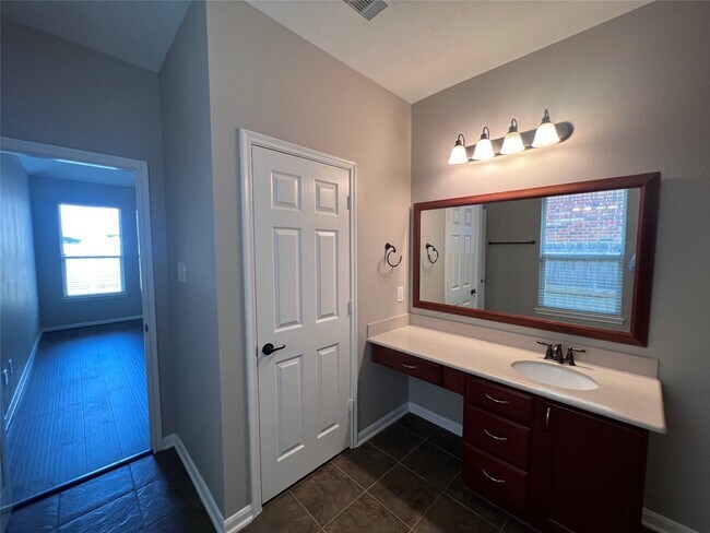 Building Photo - 2906 Coastal Prairie Ln