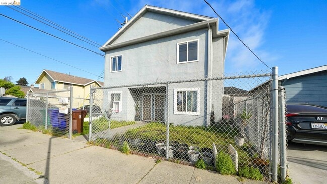 Building Photo - 203 Bissell Ave