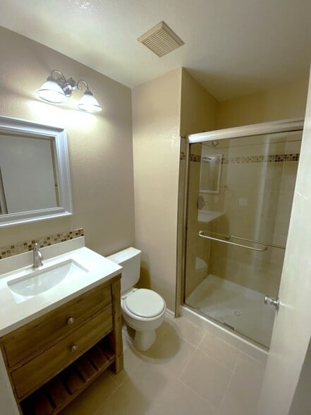 Building Photo - 10856 Bayfield Way