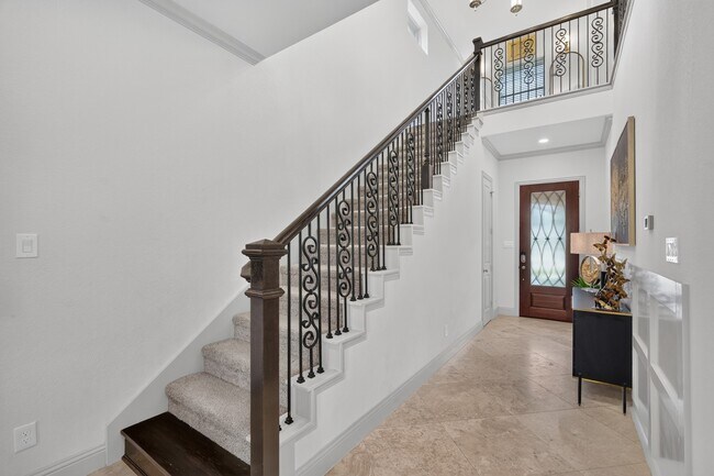 Building Photo - 226 Skybranch Ct